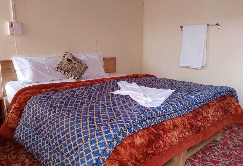 فندق Gopa Residency Temisgam Village