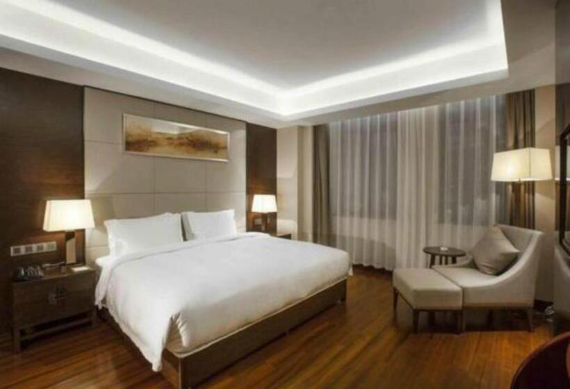 فندق Ramada Plaza By Wyndham Xi An South
