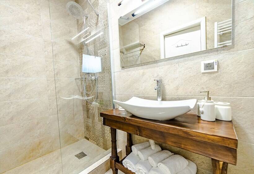 Отель Yael Luxury Apartments 2