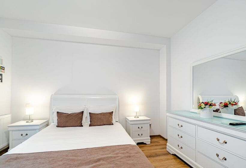 Отель Yael Luxury Apartments 2