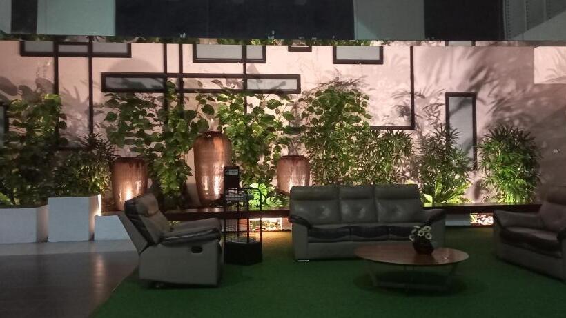 فندق Yemala Suites At Skyloft   Johor
