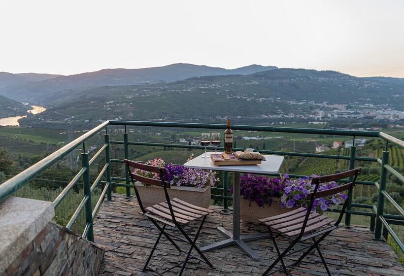 פנסיון Golden Mirror