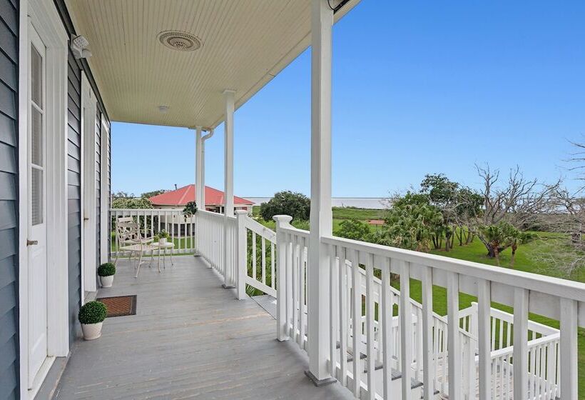 Elsa S Place Bed And Breakfast