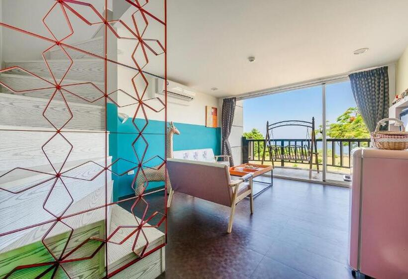 Happiness Ocean View B&b