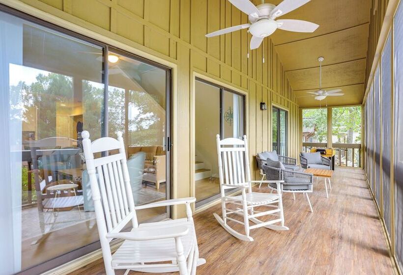 Lovely Waleska Home W/ Screened Deck & Lake Access