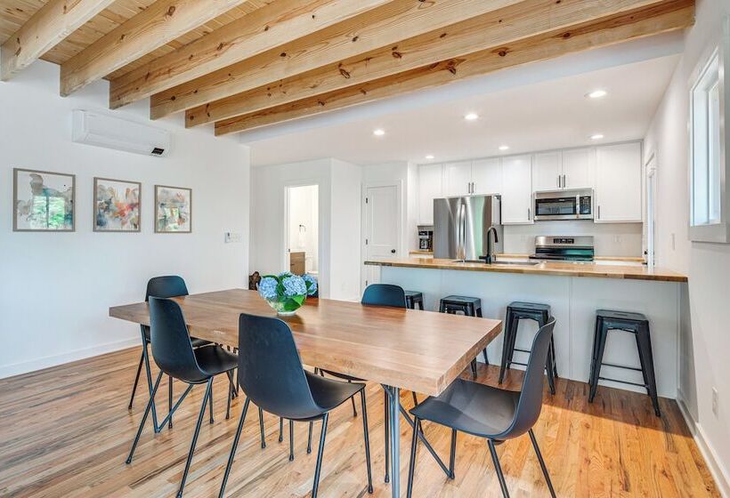 Modern Hiker S Haven W/ Dupont State Forest Views!