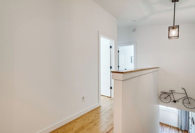 Modern Hiker S Haven W/ Dupont State Forest Views!