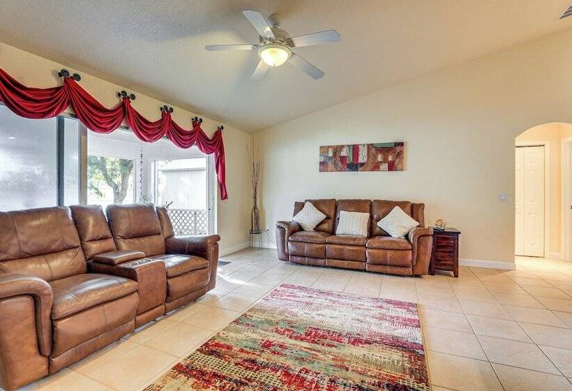 3 Mi To Aquatic Center: Family Home In North Port!