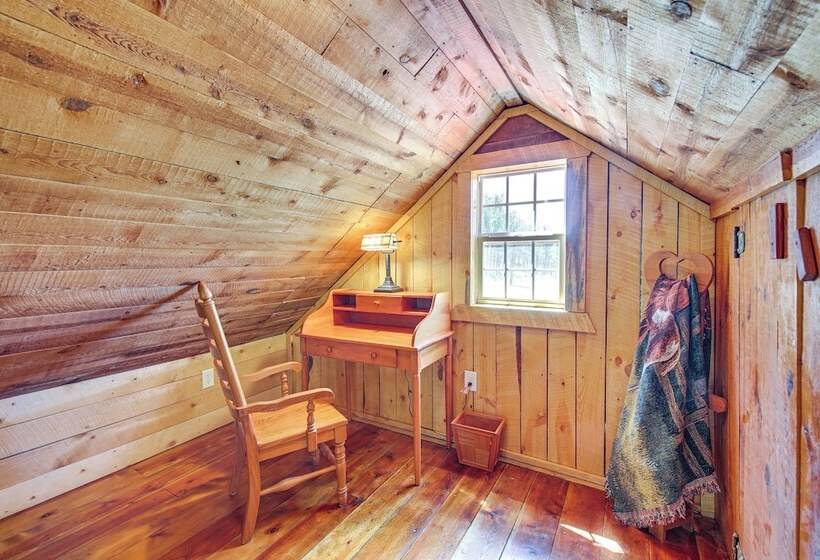 Remote Custer Cabin W/ Fire Pit & Near State Park!