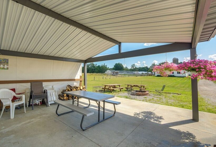 Rural Middlefield Home On Peaceful Working Farm!