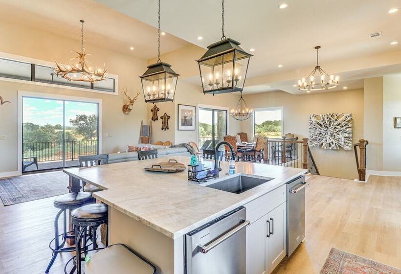 Spacious & Elegant Goldthwaite Escape On 72 Acres!