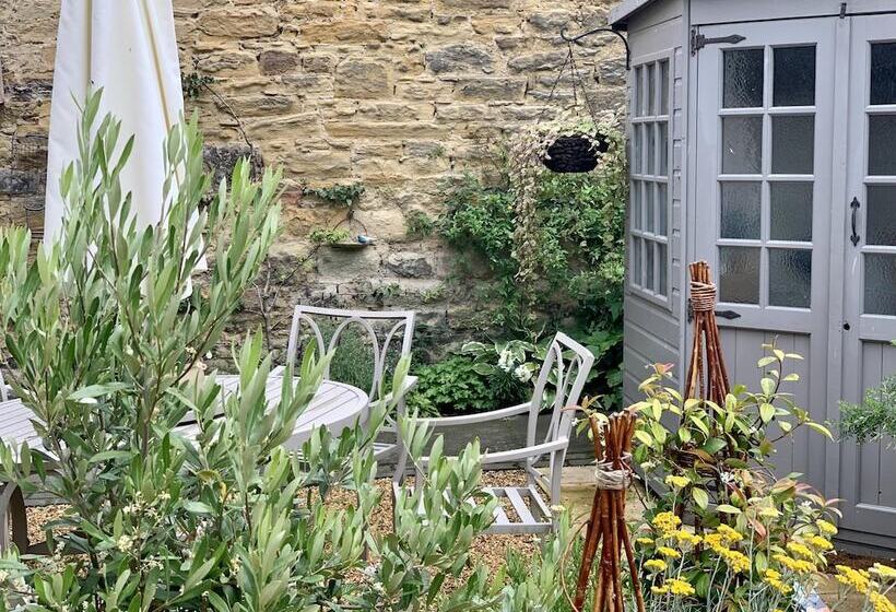 St Lawrence Rest   Cosy Retreat In Warkworth