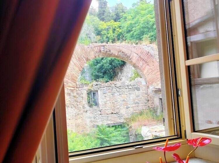 مبيت وإفطار La Casa Di Agartha
