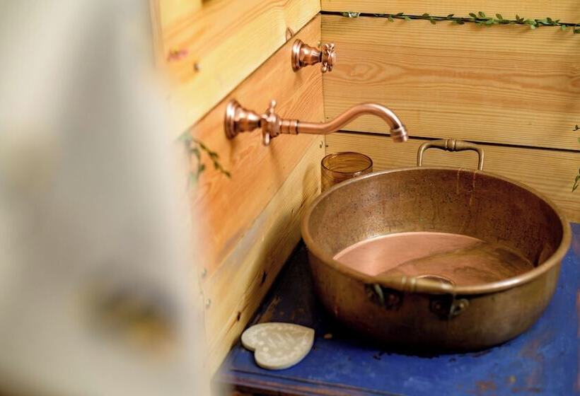فندق Sweet Donside Cabins