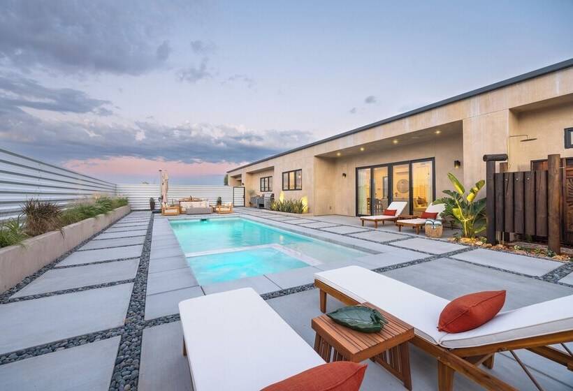 ~ 10 Mi To Joshua Tree: Luxe Yucca Valley Home