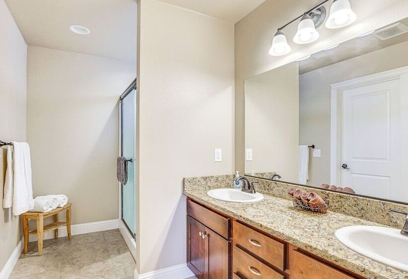 Pet Friendly Klamath Falls Home W/ Private Yard!