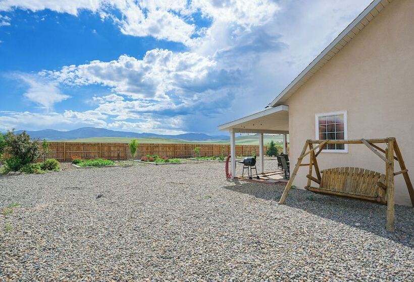 Pet Friendly Monte Vista Home W/ Game Room!