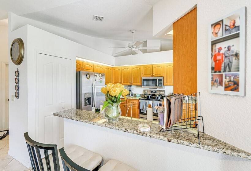 Port Charlotte Home ~ 3 Mi To Beach & Harbor!