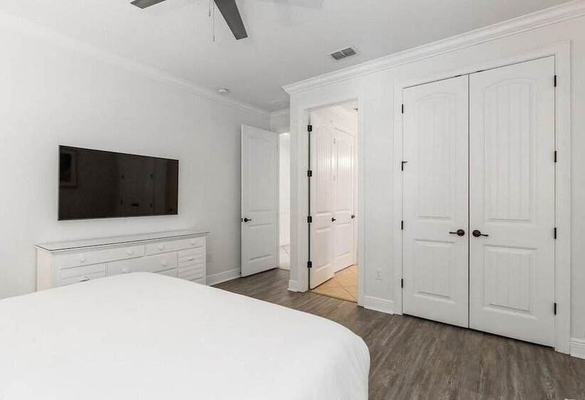 إقامة Castle Pines Court Retreat