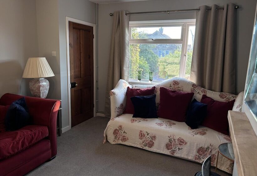 레지던스 King Arthur S Rest   Sleeps 10, Hot Tub & Garden