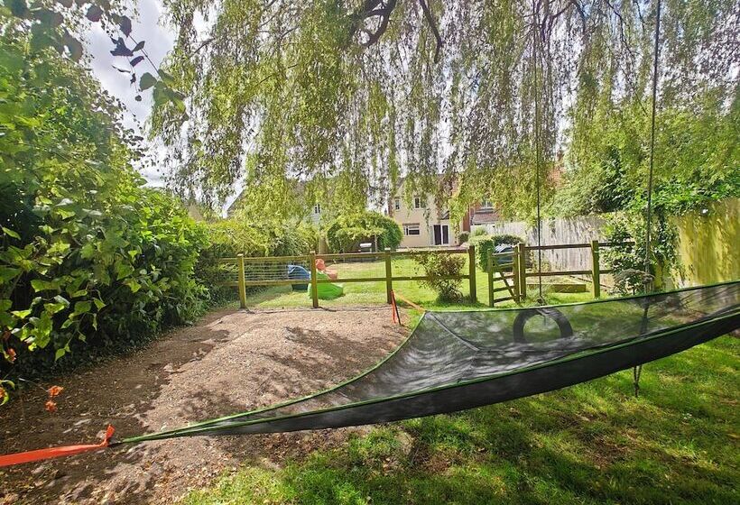 레지던스 King Arthur S Rest   Sleeps 10, Hot Tub & Garden