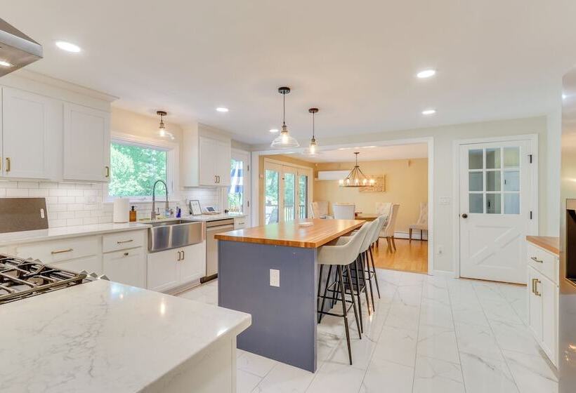 Spacious East Haddam Retreat W/ Private Pool!