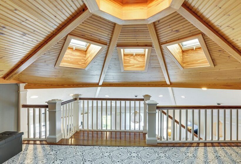 The Octagon House    Oceanfront Carrabelle Oasis