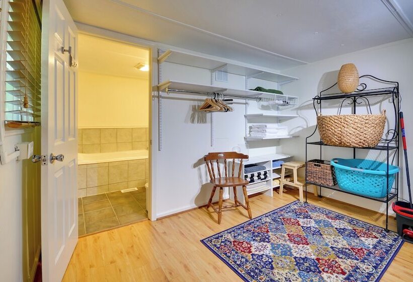 The Reynolda Cottage W/ Decks, Near Wake Forest!