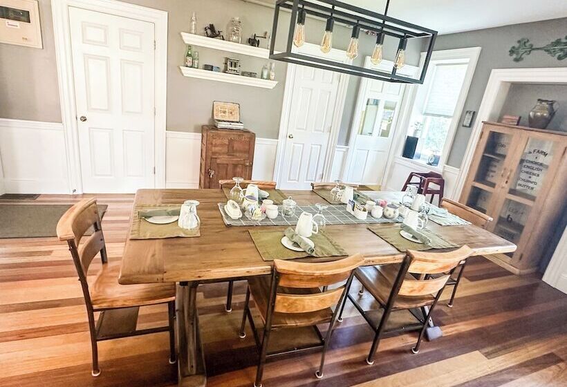 צימר The Black Walnut Inn