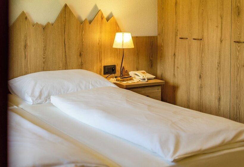 צימר Kyrr Smart Mountain Retreat