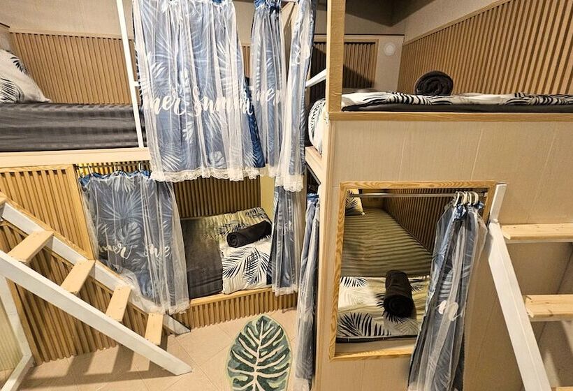 Hideout Hostel