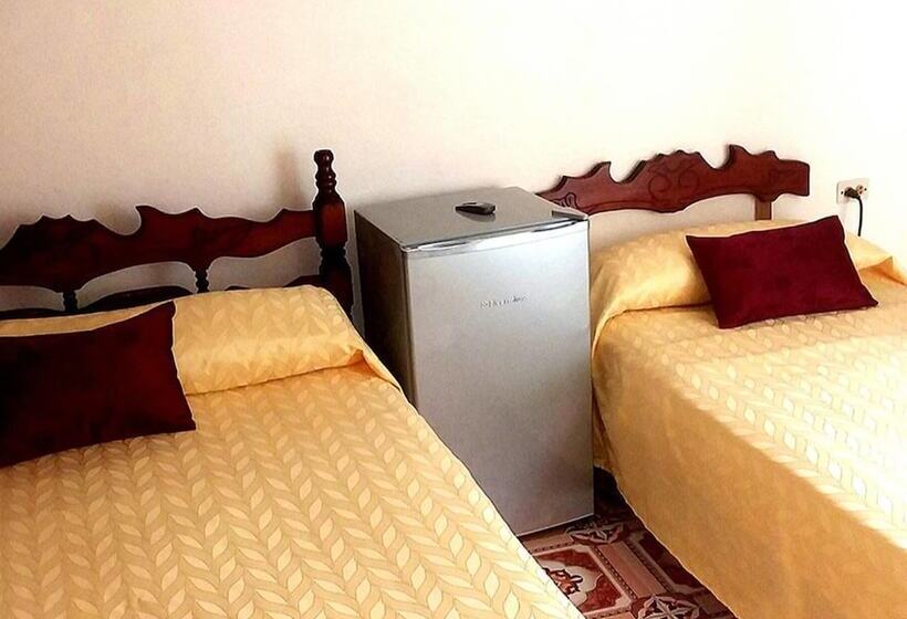 Hostal Paradisus