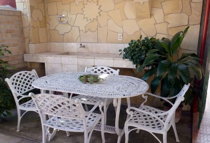 پانسیون Hostal Casa Nilson  Baracoa
