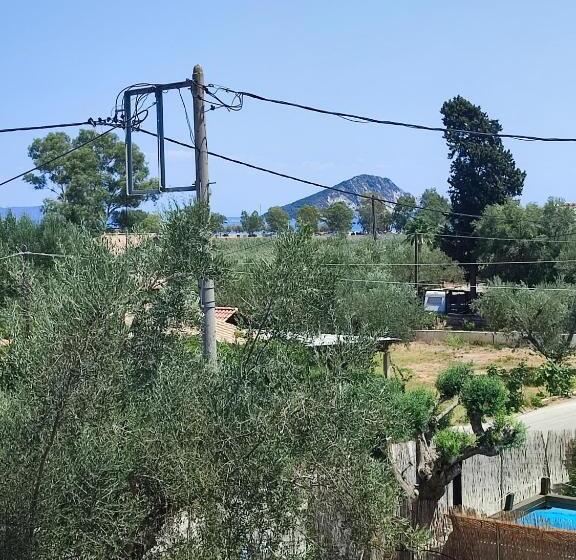 پانسیون Karavaki Apartments