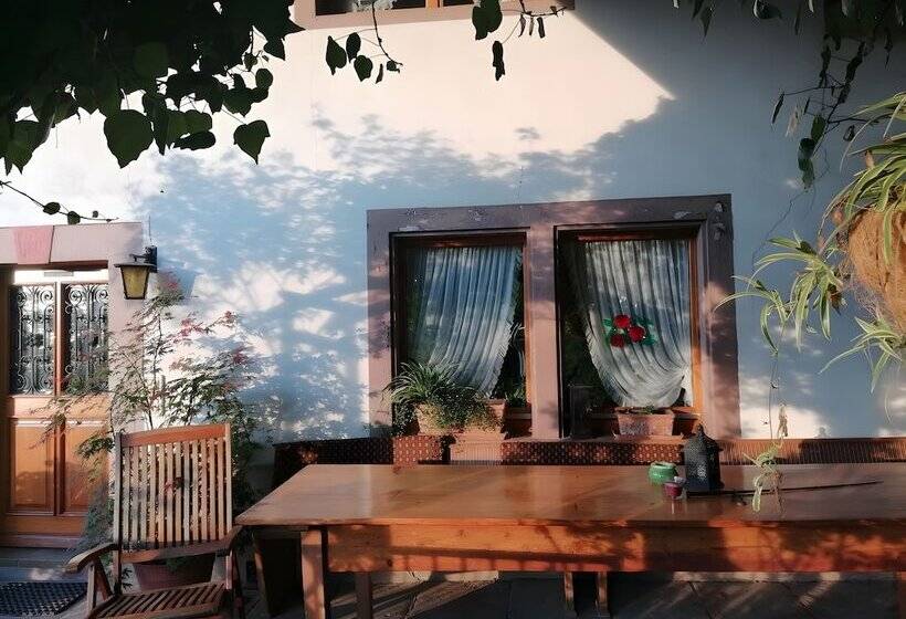 ペンション Room In Guest Room   Double Room Apple Blossom