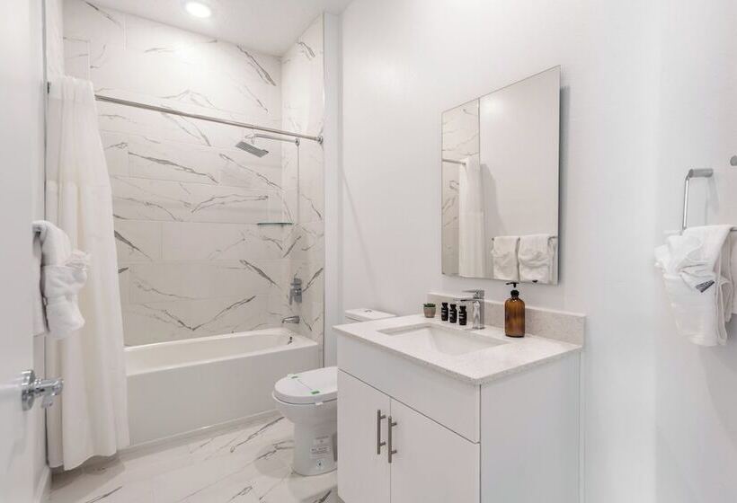 Radiant Realm   Avantstay 30mins To Disney + Private Pool
