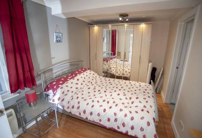 اقامتگاه Tranquil Retreat In St Albans