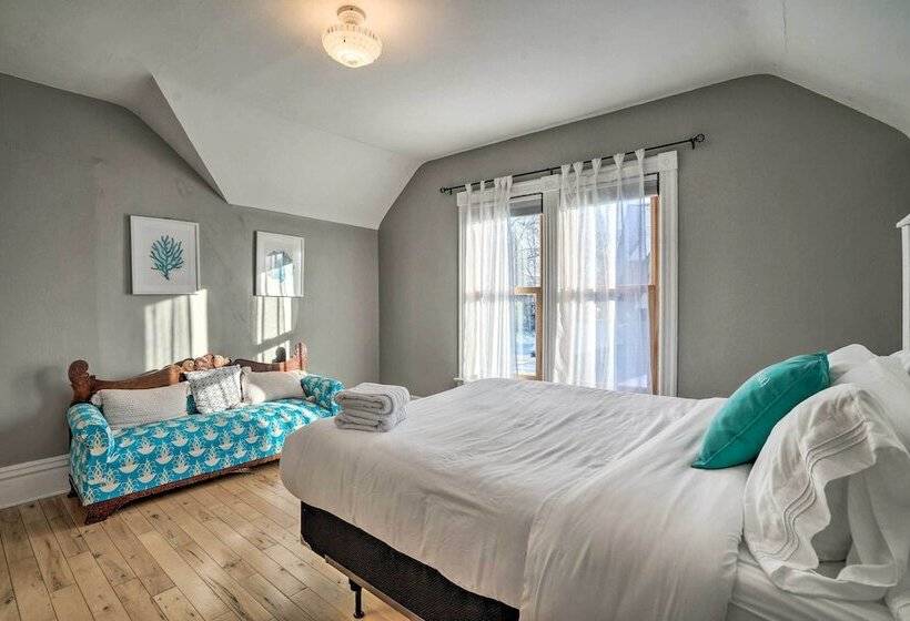 Saint Paul Home In Historic Cathedral Hill