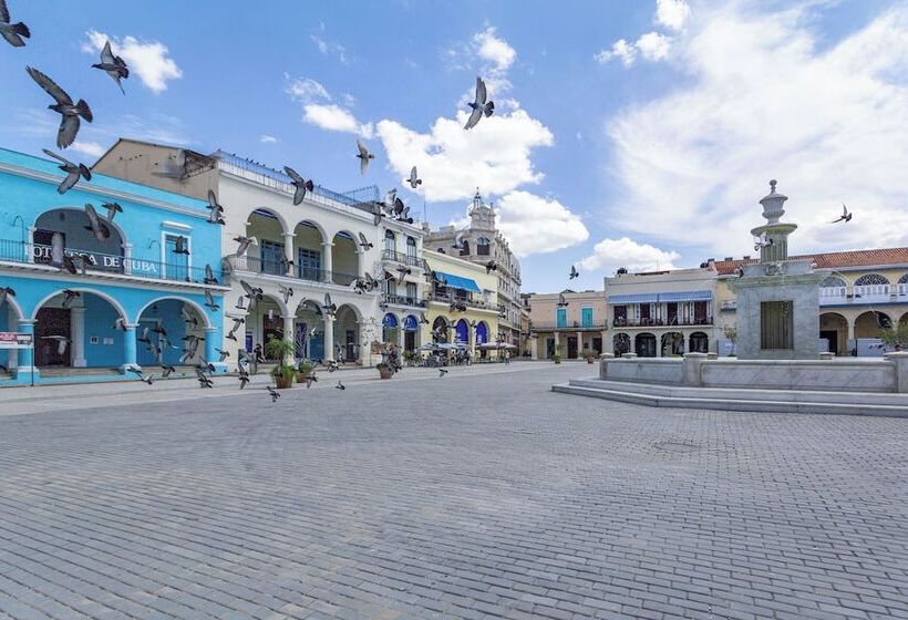 پانسیون Hostal Virtudes 216