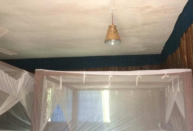 مبيت وإفطار Mpole Bungalows