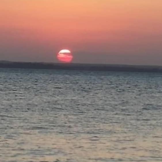 مبيت وإفطار Mpole Bungalows