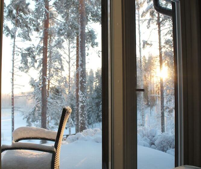 민박 Varjola Holiday Center