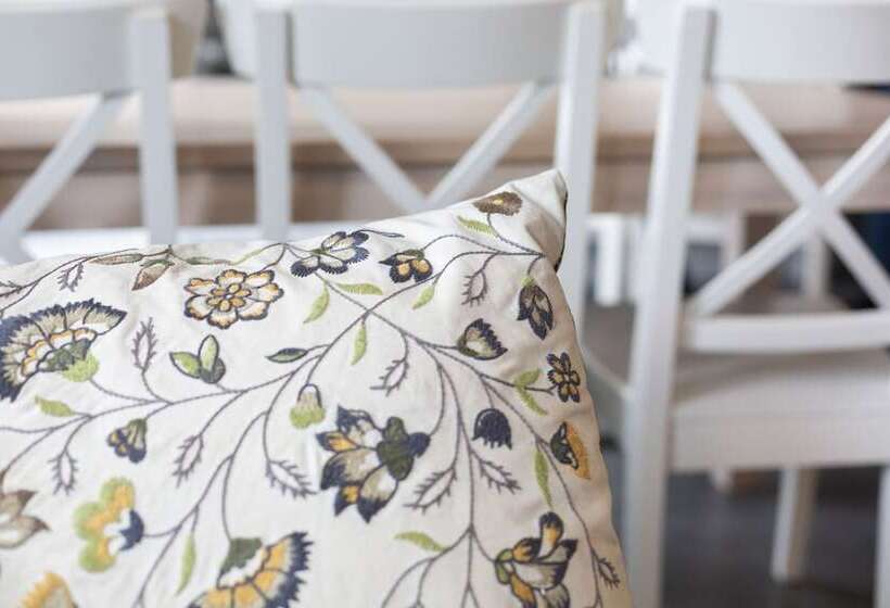 민박 Varjola Holiday Center