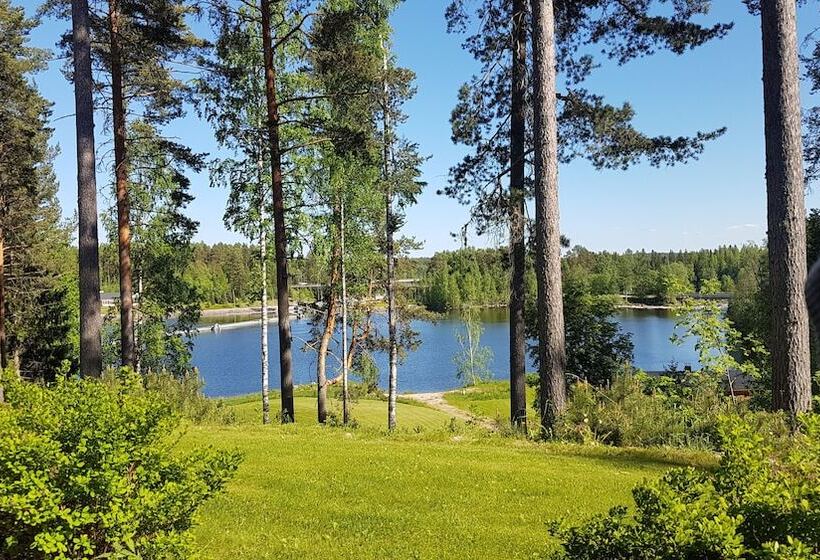 민박 Varjola Holiday Center