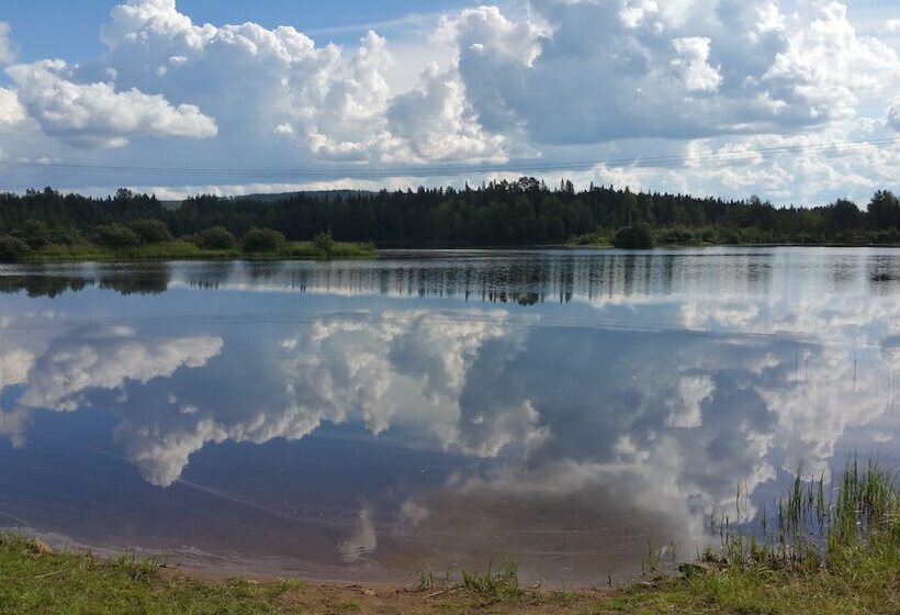 ベッドアンドブレックファースト Wanha Autti Camping Rovaniemi