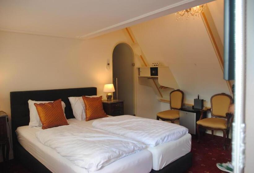 هتل De Gulden Waagen