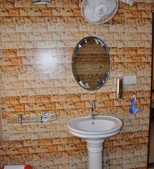 فندق Jhankar Mansion