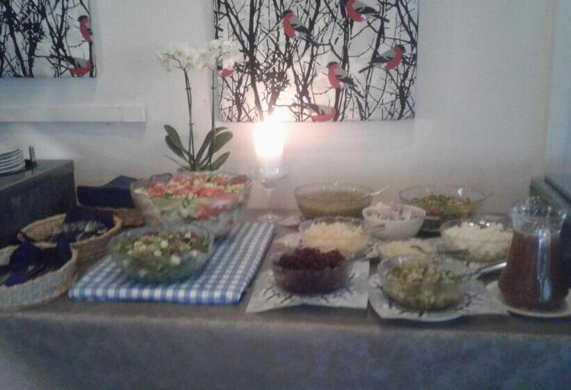 فندق Li Ravintola Tiilikka