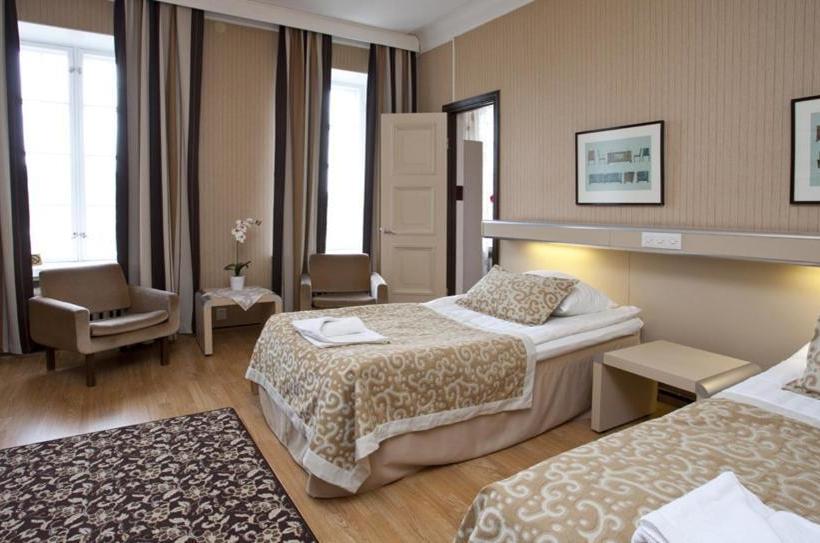 فندق Li Ravintola Mäntän Klubi