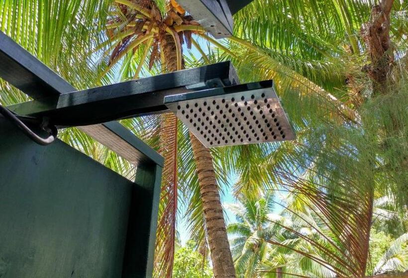 هتل Matriki Beach Huts